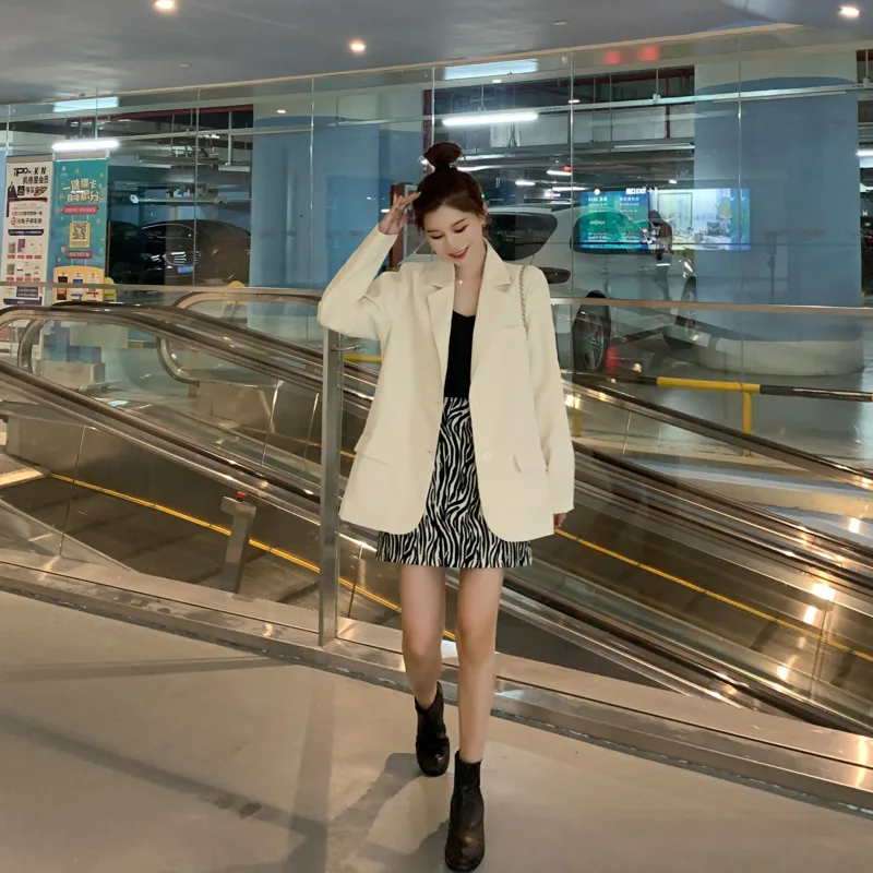 ΠΠ΅Π½ΡΠΊΠΈΠΉ ΠΠΎΠ²ΡΠ΅Π΄Π½Π΅Π²Π½ΡΠΉ ΠΠ»Π΅ΠΉΠ·Π΅Ρ, ΠΎΠ΄Π½ΠΎΠ±ΠΎΡΡΠ½ΡΠΉ, Ρ ΠΊΠ°ΡΠΌΠ°Π½Π°ΠΌΠΈ, Π² Π±ΡΠΈΡΠ°Π½ΡΠΊΠΎΠΌ ΡΡΠΈΠ»Π΅, Π±Π»Π΅ΠΉΠ·Π΅Ρ ΡΠ΅Π·ΠΎΠ½ Π²Π΅ΡΠ½Π° ΠΎΡΠ΅Π½Ρ ΠΠ΅Π½ΡΠΊΠΈΠΉ ΠΠΎΠ²ΡΠ΅Π΄Π½Π΅Π²Π½ΡΠΉ ΠΠ»Π΅ΠΉΠ·Π΅Ρ, ΠΎΠ΄Π½ΠΎΠ±ΠΎΡΡΠ½ΡΠΉ, Ρ ΠΊΠ°ΡΠΌΠ°Π½Π°ΠΌΠΈ, Π² Π±ΡΠΈΡΠ°Π½ΡΠΊΠΎΠΌ ΡΡΠΈΠ»Π΅, Π±Π»Π΅ΠΉΠ·Π΅Ρ ΡΠ΅Π·ΠΎΠ½ Π²Π΅ΡΠ½Π° ΠΎΡΠ΅Π½Ρ