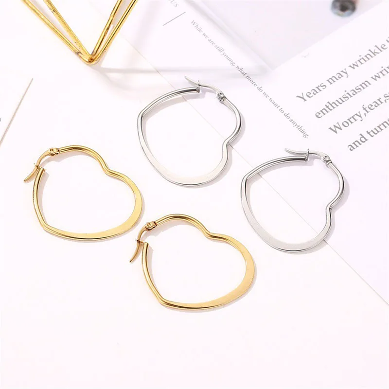 Модные серьги с 2020 и вырезом в форме сердца на цепи для женщин Подвесные