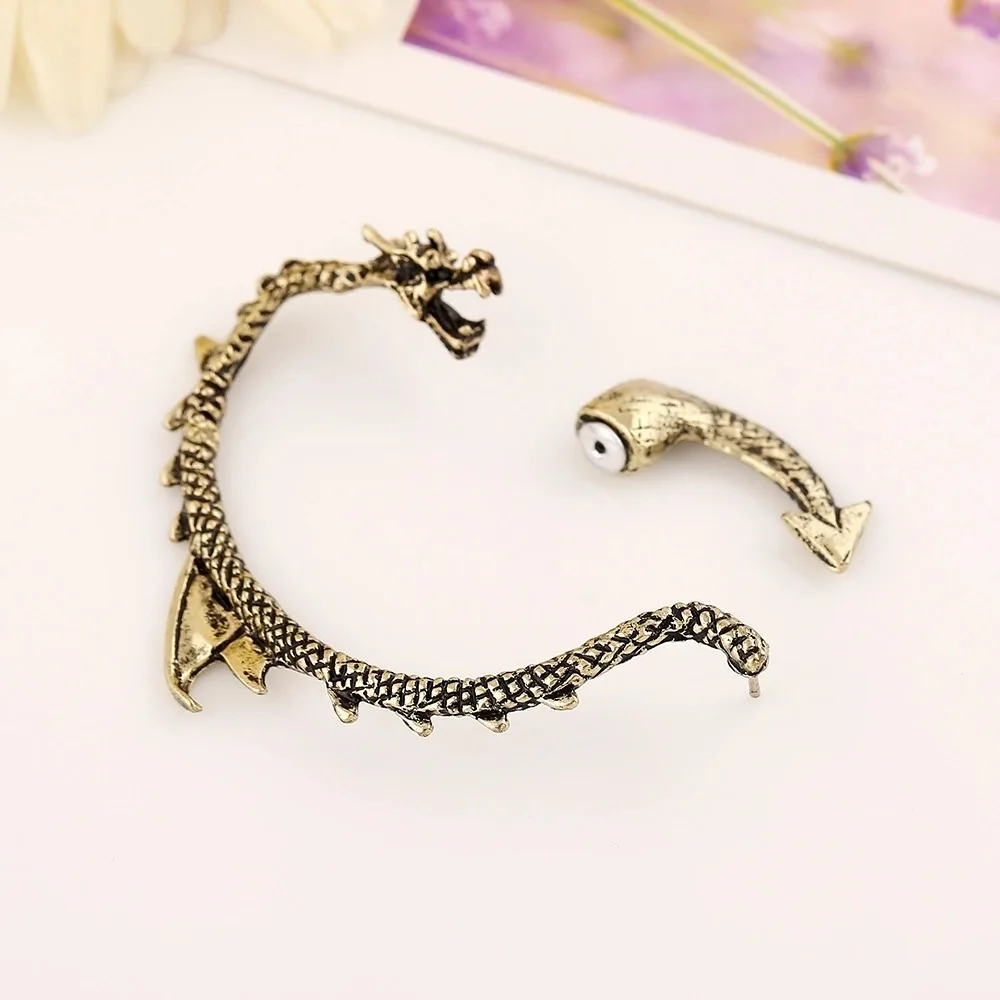 

European and American Creative Fashion Punk Flying Dragon Earrings Personality Domineering Retro Flying Dragon Earrings Jewelry