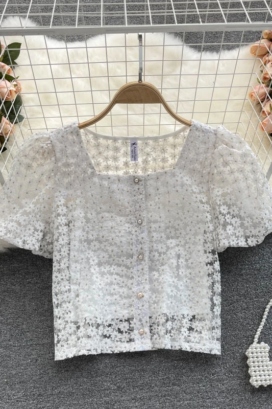 

Lace blouse women's summer dress new temperament square collar foreign style bubble sleeves slim short age-reducing shirt women
