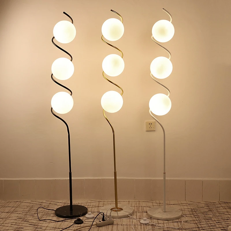 売却 クリエイティブスパイラルフロアランプ寝室のベッドサイドランプの垂直標準リビングルームのためのソファフロアライト家の装飾スタンドライト