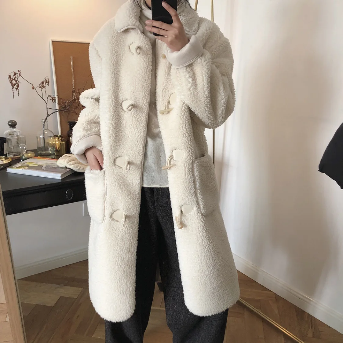 

2020 Vintage Turn Collar Sleeve Furry Long Winter Tops Cardigans Single Button Women Thick Coat Casaco Feminino