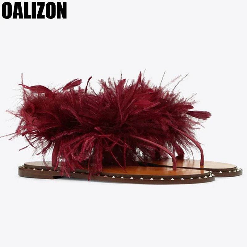 Женские сандалии на плоской подошве с ремешком перьями модные брендовые черные