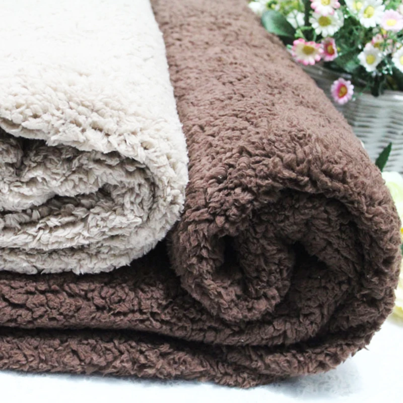 Мягкая бархатная ткань из ягненка плюшевая теплая кукла одежда для домашних