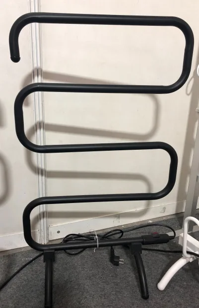 AU plug black 110 В/220 В углеродистая сталь электрическая сушилка для полотенец 100 Вт сплав алюминий вешалка для полотенец пол стерилизация Ванна сушилка для полотенец - Цвет: AU plug black