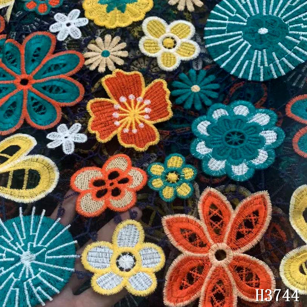 

Hot Saling Guipure Lace Fabric Embroidered Soft Cord Lace Fabric African Lace Nigerian Lace Water Souble Nigerian Lace For Dress