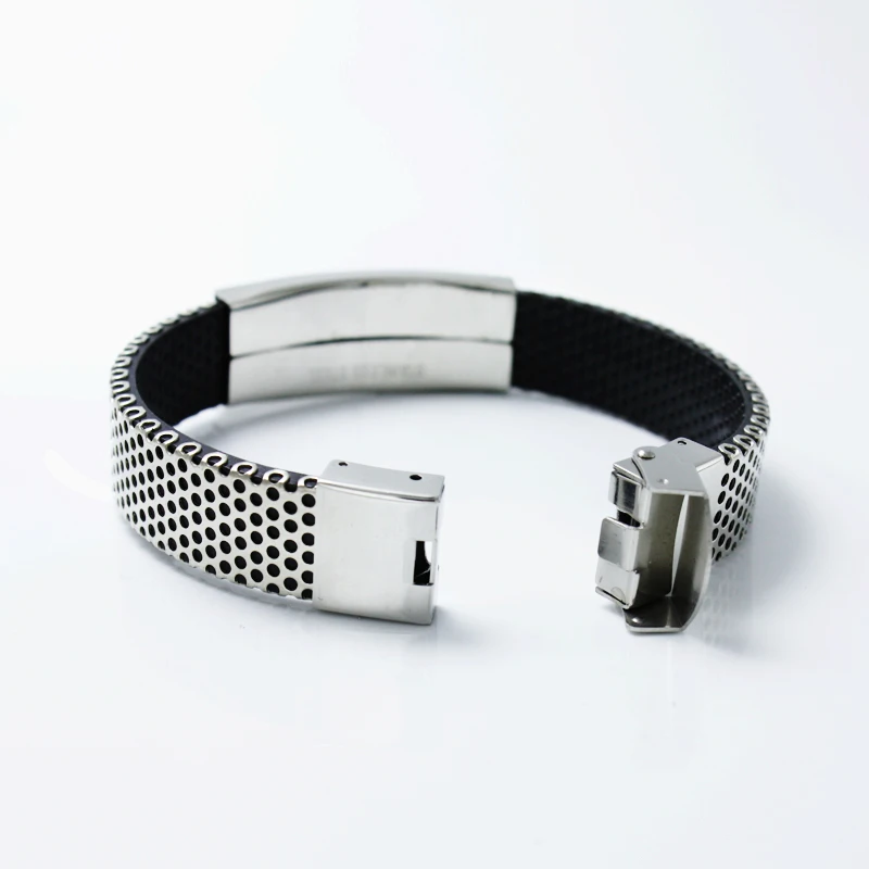 Браслет с пряжкой и цепочкой из нержавеющей стали серебристого цвета