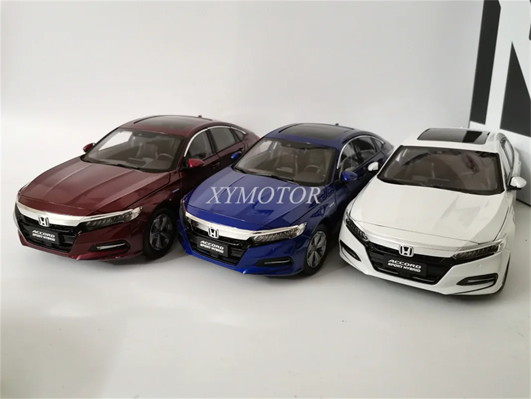 

Модель литая гибридная автомобиля 1:18 для Honda Accord 10 2018, детские игрушки, подарки, коллекционные украшения с голубым/белым/красным дисплеем