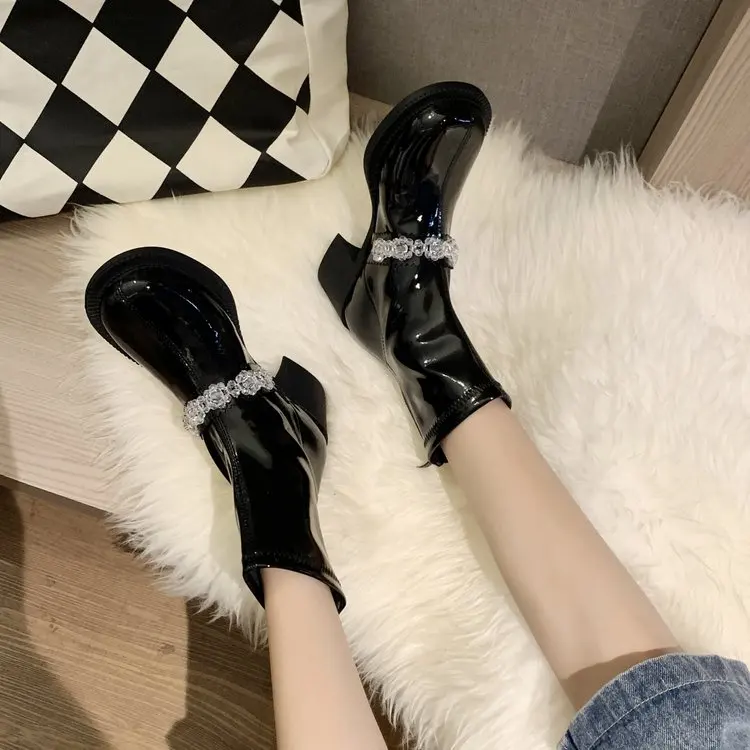 

2021 Winter Designer Fashion String Bead Warm Ankle Women Shoes Chunky Motorcycle Boots Mid Heels Platform Boots Snow Chelsea
