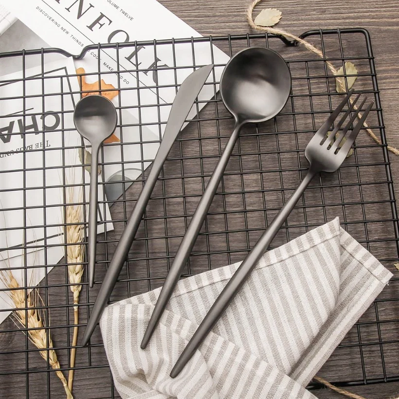 

Flatware Set, 8-Piece Stainless Steel Flatware Sets Including Fork Spoons Knife Tableware Utensil Set