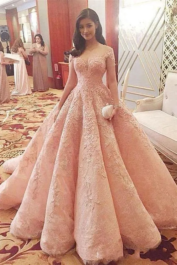 Arabic Abayas Rusting Pink Luxury Prom Clothes Sheer Cut Top Appliques Crystal Pearls Puffy Long Ballgown Party Evening