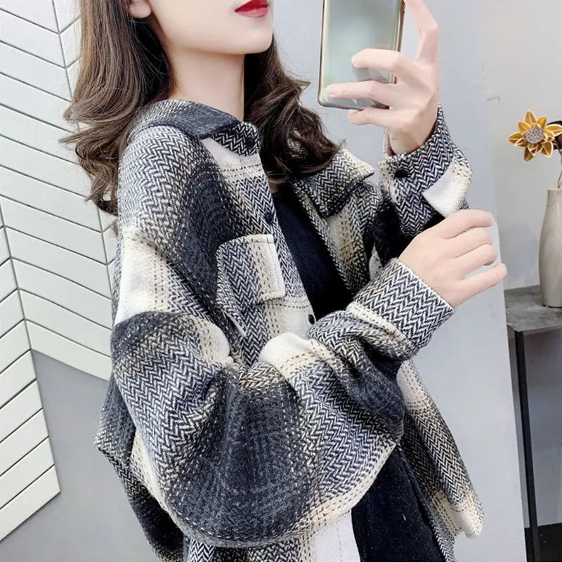 Frosted Plaid Shirt thickened coat women's fashion ins spring and summer versatile long sleeve outer coat foreign wool shirt