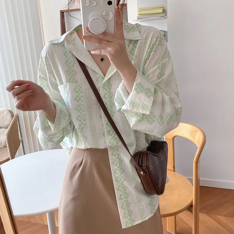 

Женская блузка с длинным рукавом, свободная винтажная рубашка с защитой от солнца, верхняя одежда в Корейском стиле для девушек, 2 цвета, F4438, ...