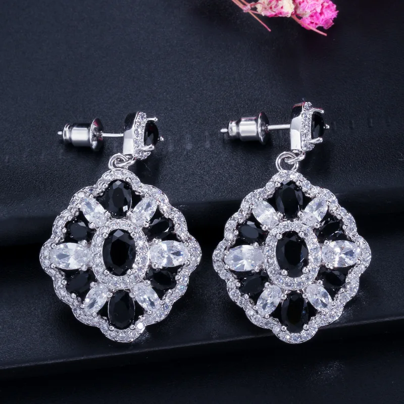 

Fashion Luxury Color Crystal Beautiful Earrings Color Preserving Long Retro Earrings For Women Jewelry