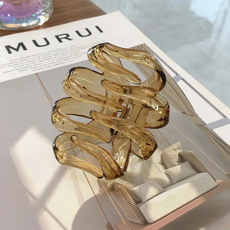 

Girls Transparent Hair Claws Octopus Shape Solid Geometric Hollowing Large Hair Claw Crab Clamp Hair Clip Hair Accessories