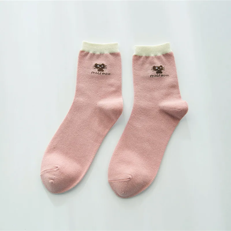5 Pairs Hot Sale Cartoon Animal Kawaii Cat Embroidery Cotton Women Sock Comfortable Soft Spring Autumn Winter Fashion Crew Socks