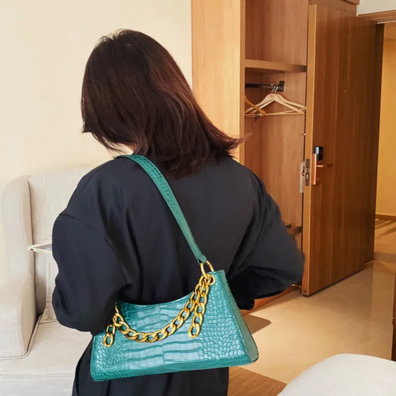 

Элегантный и высококачественные сумочки 2020 с новым дизайном, чистый красный сумка через плечо на цепочке подмышек Сумка сумки для багета