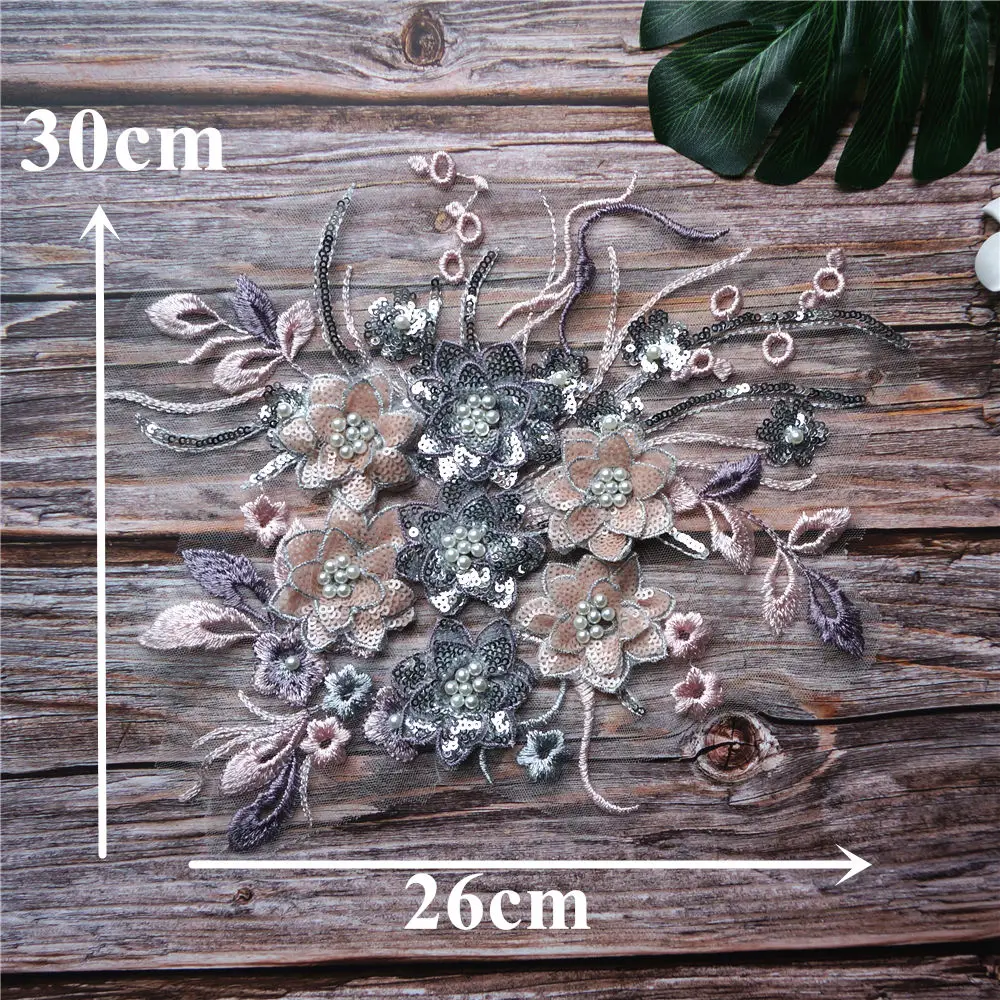 Кружевной 3D цветок розовый серебристый с блестками кисточками и вышитыми