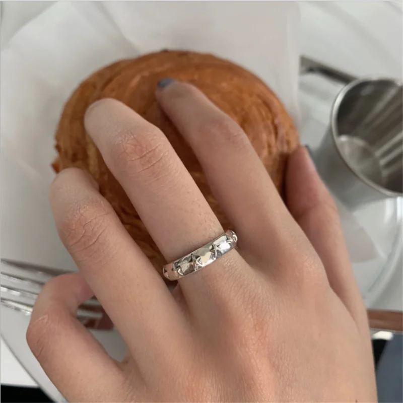 

Simple Retro Five-pointed Gypsophila Ring Tide Bungee Index Finger Punk Couple Wild Ring Men and Women Holiday Gifts Party Jewel