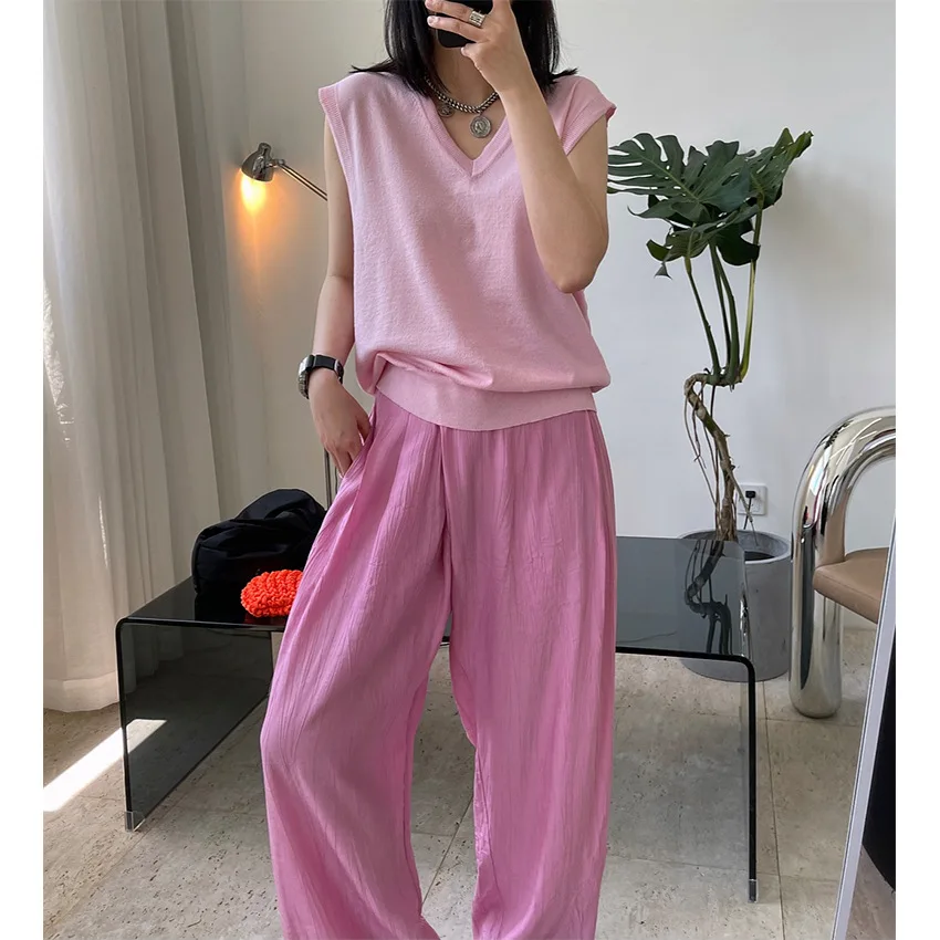 

Summer New Korean Simple And Fashionable V-Neck Ice Silk Vest Casual Loose Solid Color Top