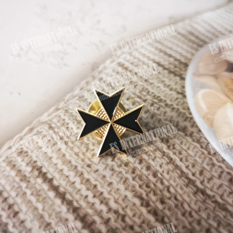 

Masonic Lapel Pins Commemorative Badge Mason Freemason BLM56b black Cross Knights Templar order of Knights of Malta 1.8*1.8cm