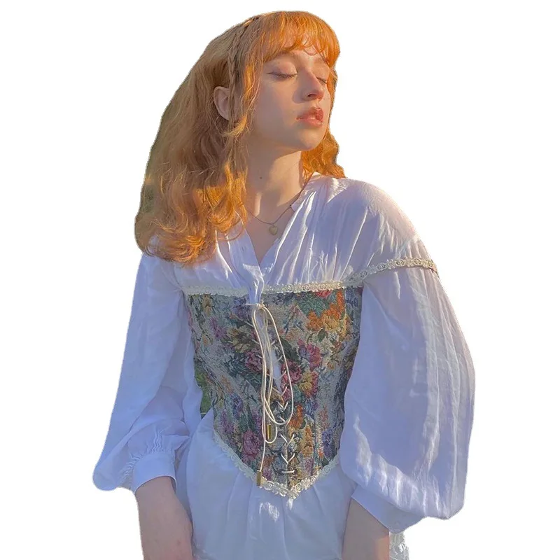 

Fashion retro court style oil painting print contrast lace stitching lace fishbone waist sling female 2021
