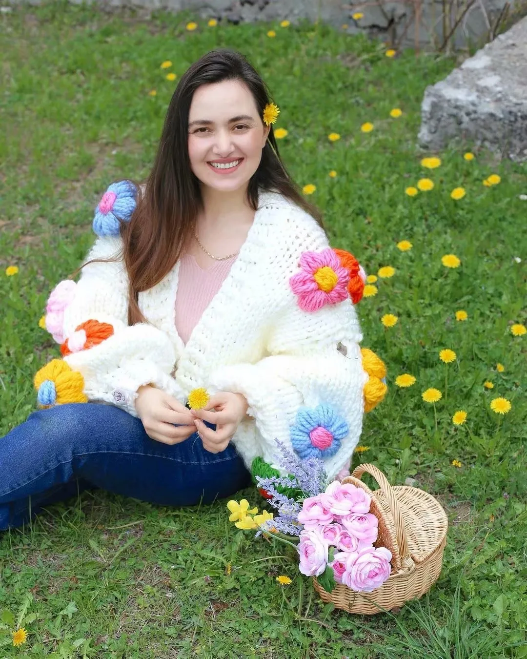

Autumn Winter Knitted Cardigan Sweater Women Sweet Lazy Style Handmade Three-Dimensional Hook Flower Loose Sweater