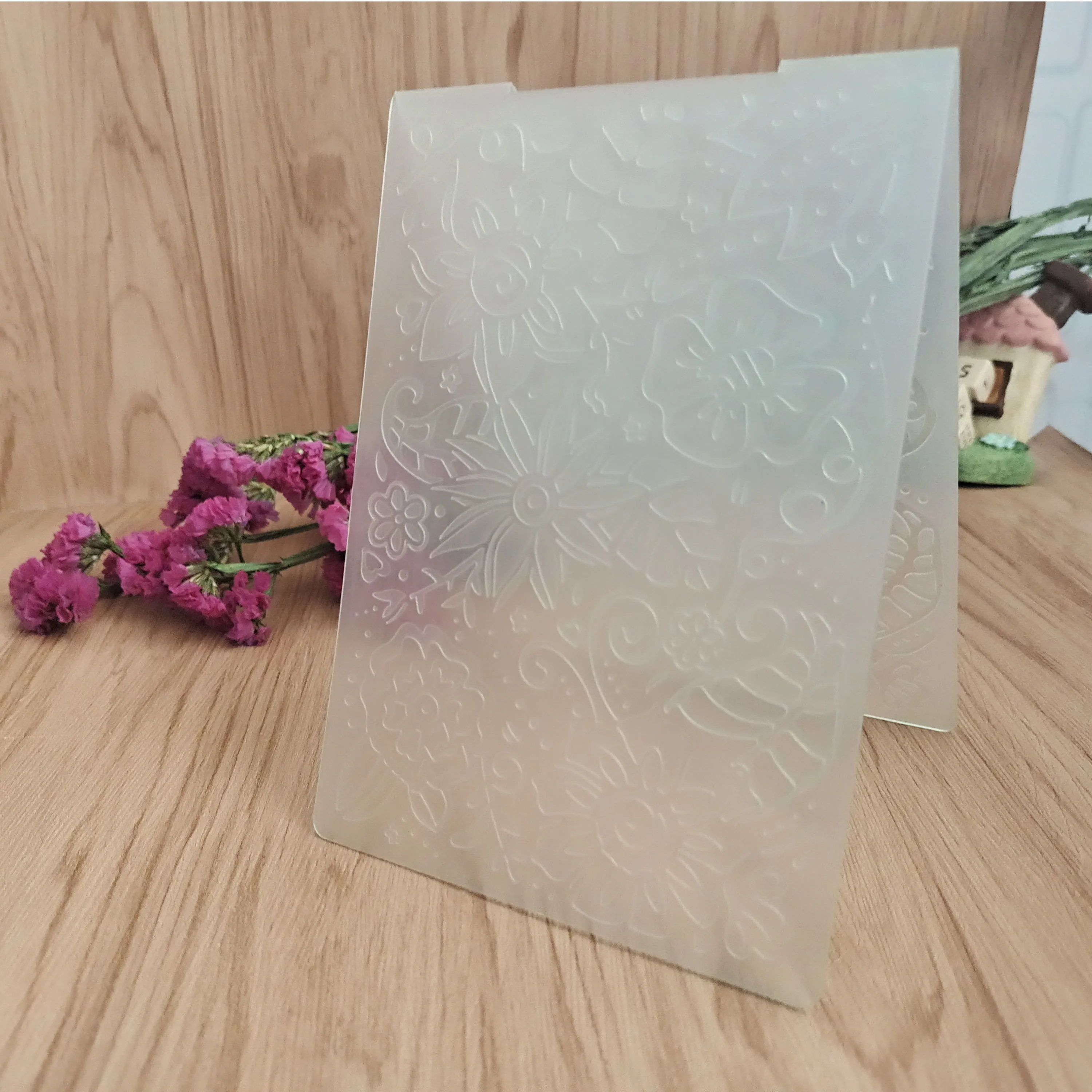

Flower Design Plastic Embossing Folder For Scrapbooking DIY Photo Album Card Making Crafts