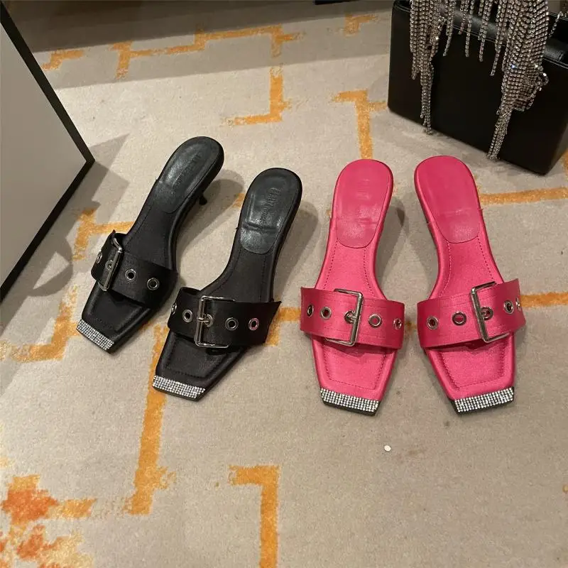 

2022 new women slippers rhinestone high heels Crystal summer shoes flip flops ladies shoes Square Head Casual Slides Flip Flop