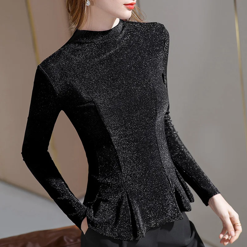 

Women's long sleeve T-shirt in autumn and winter