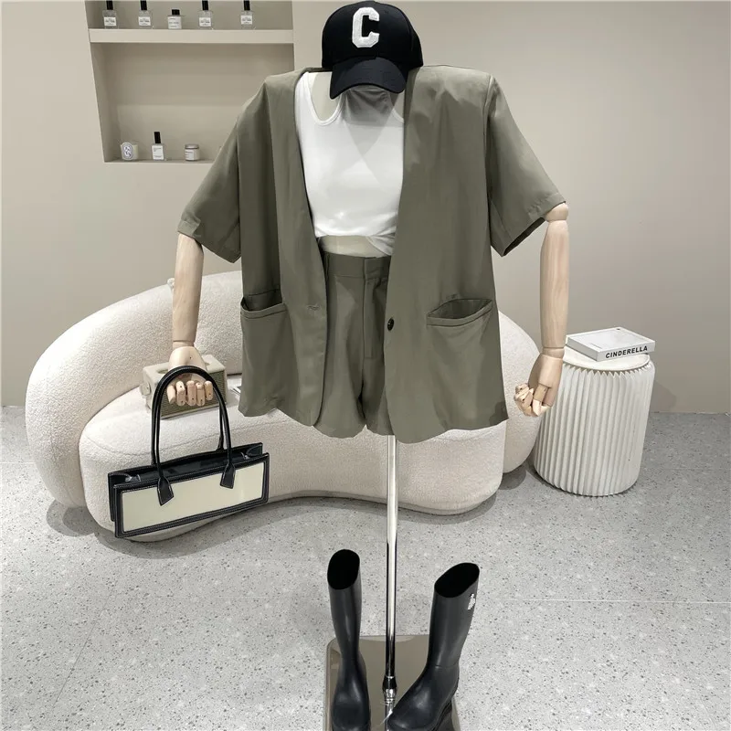 

Niche Design New Women's Summer 2021 Loose Thin Short Sleeve Suit Shows Thin Wide Leg Shorts Design Blazer Set Two Piece Set