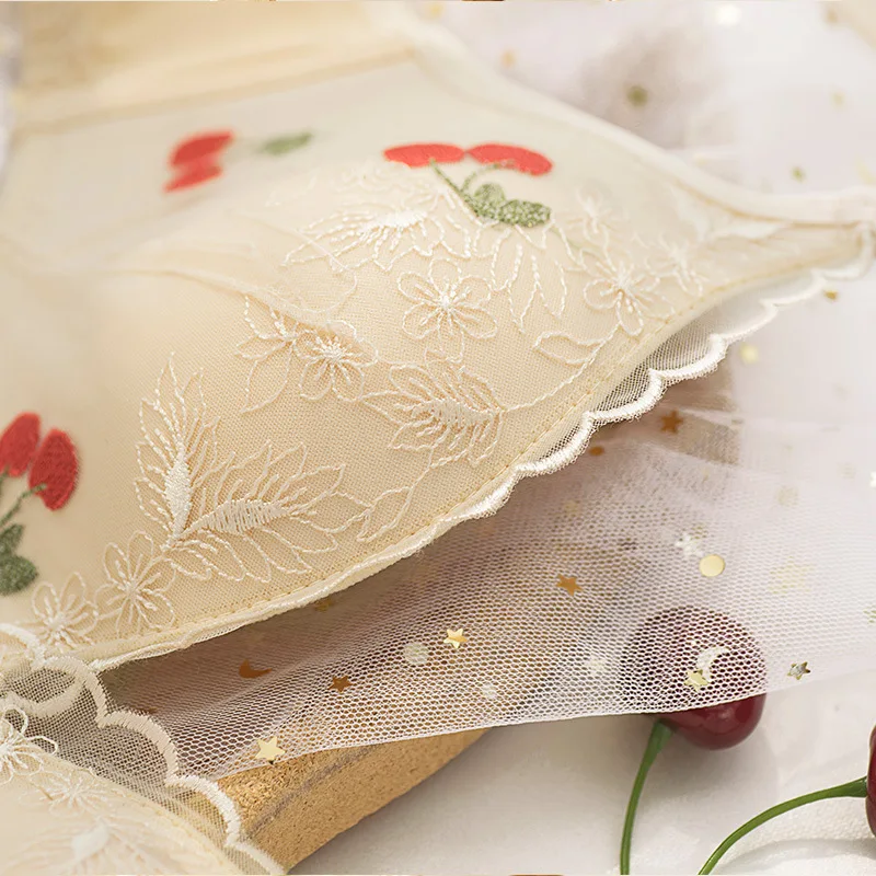 Женский бюстгальтер без косточек Wasteheart черный белый с кружевной подкладкой и