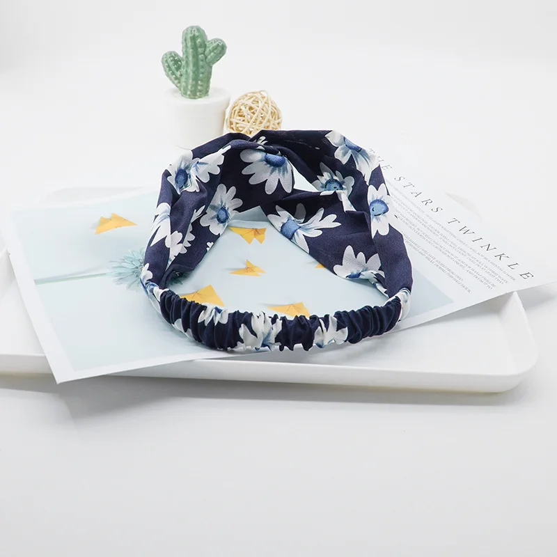 Корейская версия свежей женской резинки для волос с крест-узлом для мытья и макияжа, простая и сладкая.