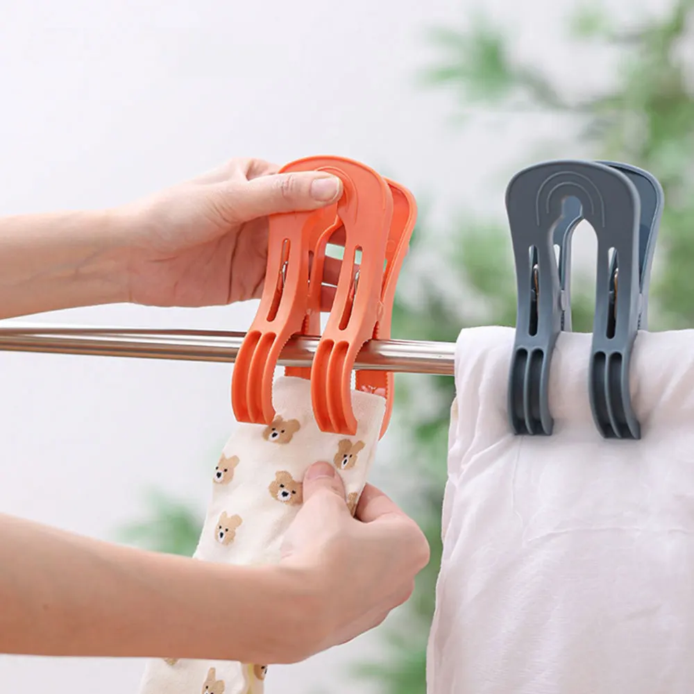 

4Pcs Clothespins Quilt Clips Clothes Drying Clothes Fixing Clamps (Random Color)