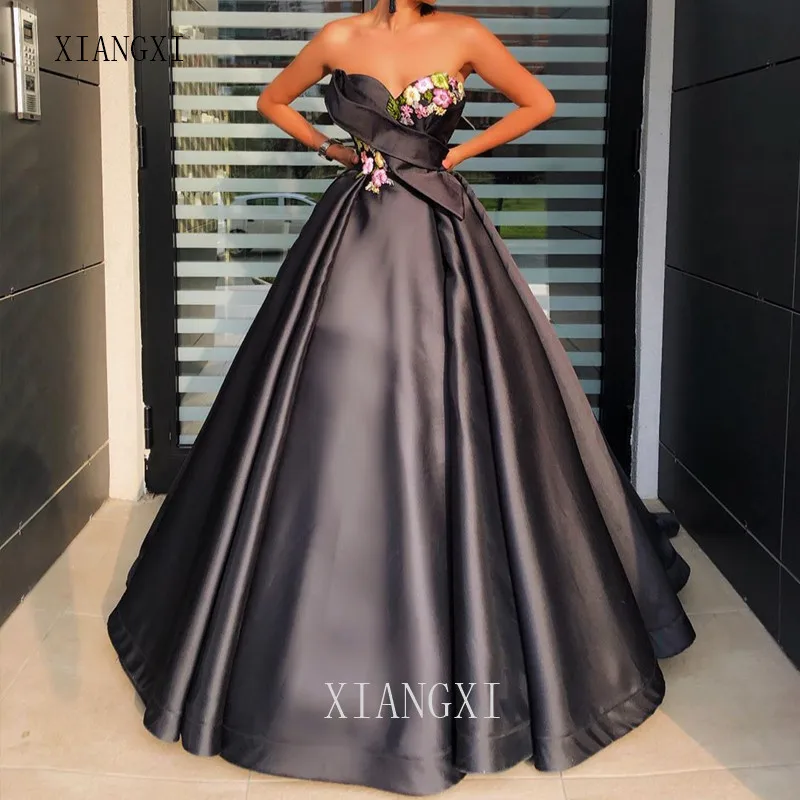 

2020Black Long Evening Dress Satin Ball Gown Sweetheart Sleeves Flower Floor Length Formal Party Gowns vestido de festa Longo