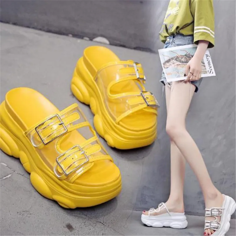 Сандалии женские на танкетке с открытым носком пляжные дышащие босоножки