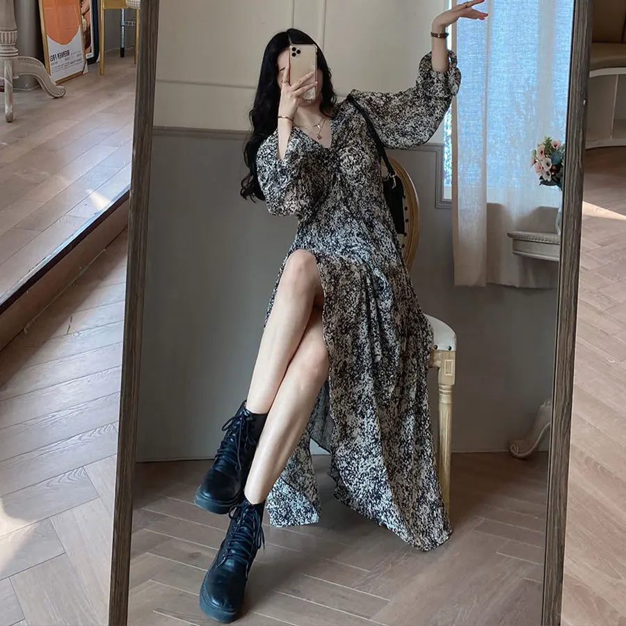 

summer women's dress 202 1High waist over-knee floral chiffon long-sleeved v-neck dress with thin waist
