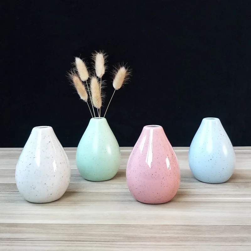 

Ceramic Craft Vases, Aromatherapy Vases, Home Furnishings, European-style Minimalist Mini Vases