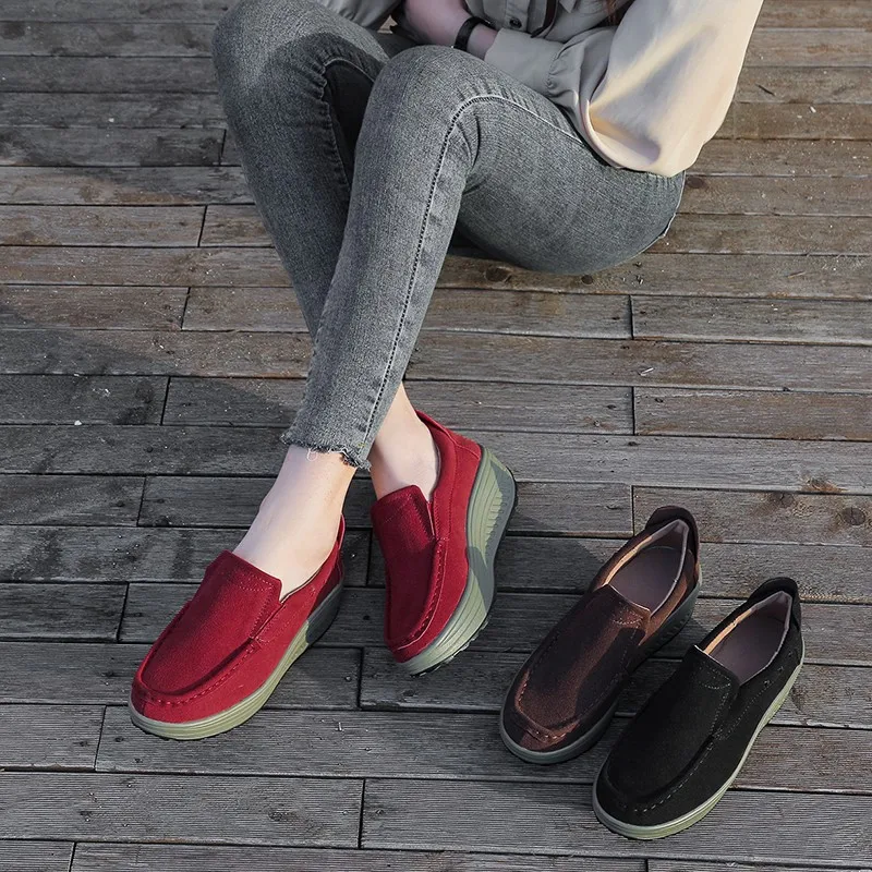 Кроссовки женские из натуральной кожи без шнуровки на танкетке 5 см