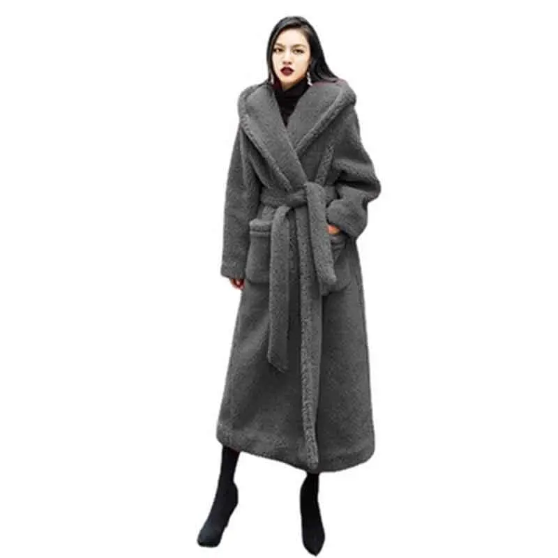 Female Iambswool Fur & Faux Fur Casual Women Fur Coat 2022 New Winter Fashion Warm Hooded Medium Length Women Fur Coat NBH303
