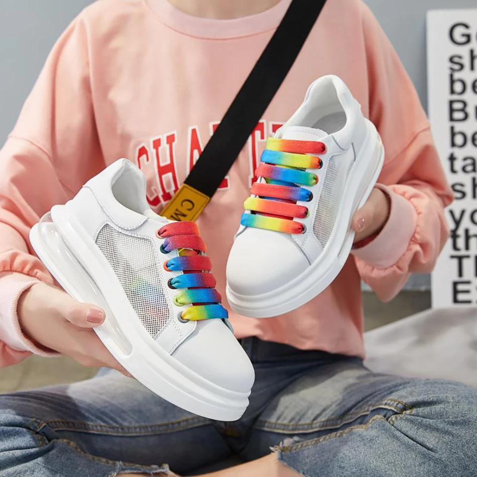 Женские кроссовки на шнуровке дышащие массивной платформе повседневная обувь из