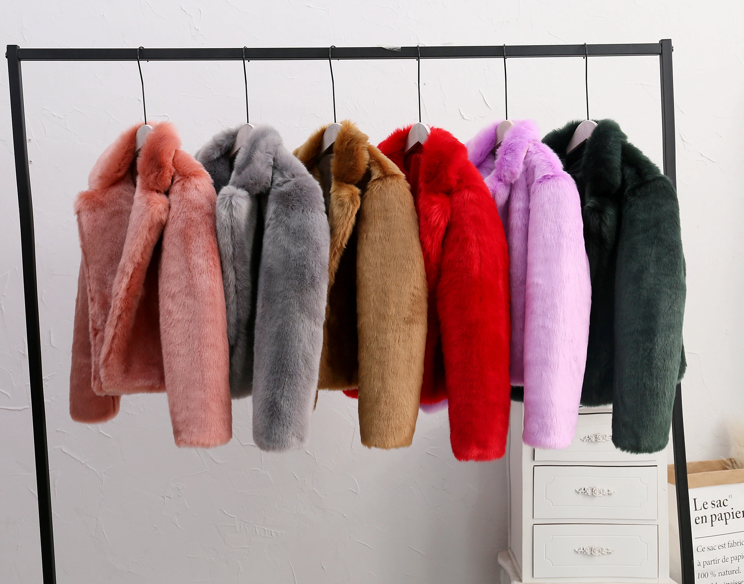 2019 зимние однотонные меховые куртки с отложным воротником Женская Повседневная