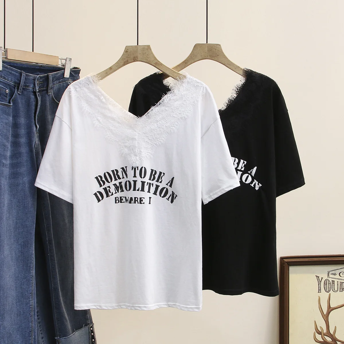 

Summer T-Shirt Women Clothes Tees 2021 Casual Plus Size Tops Short Sleeve V Neck Lace Letter Camiseta Mujer A11-6074