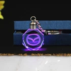 Металлический автомобильный брелок для ключей Mazda, креативный стеклянный Стилизация брелка с лампой для пар, автомобильные аксессуары