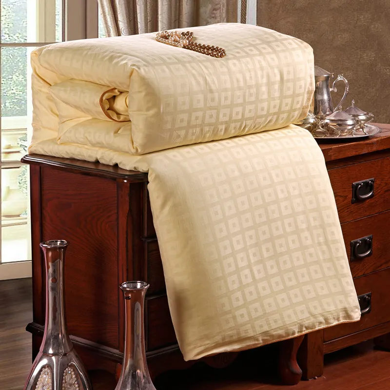 Quality Exquisite 100%Mulberry Silk Quilt Custom Handmade Comforters Grid Pattern 100%Cotton Fabric 4 Color Blankets |