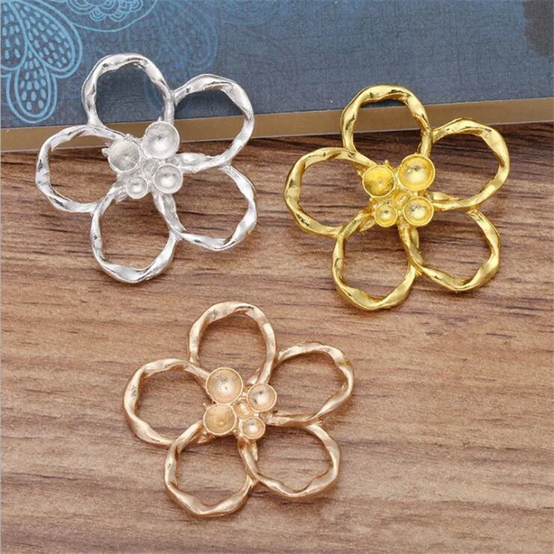

SIXTY TOWFISH 10 Pieces DIY Jewelry Accessories 34mm Alloy Ancient Retro Style Materials Flower Charms