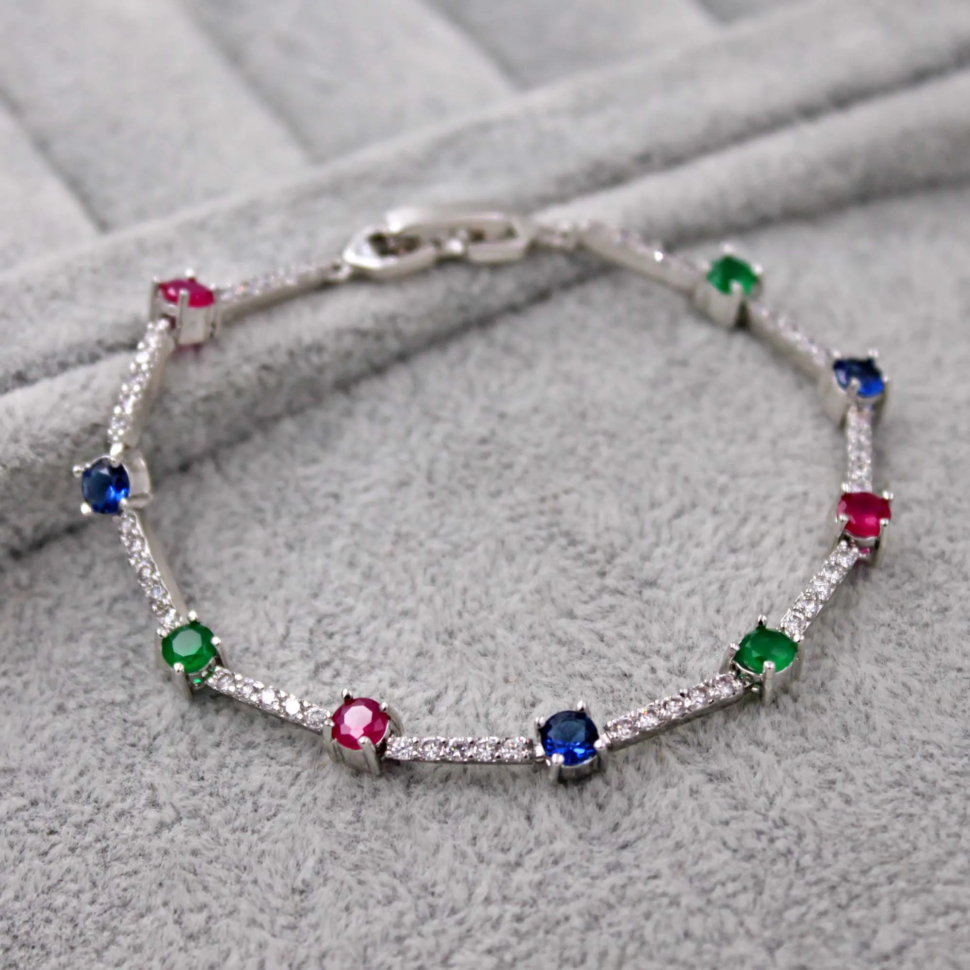 

Jewelry accessories fashion accessories bracelets for women's Wedding anniversary birthday gift Gold color red green zircon