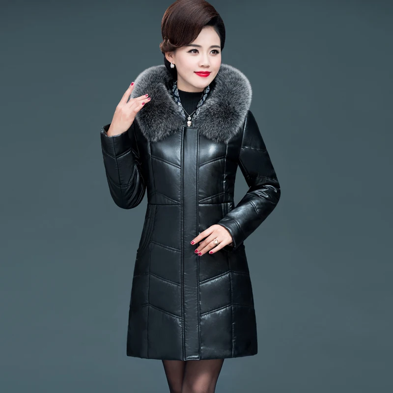 Women Leather Coat Winter 2022 New Fashion Mother Jacket Thicken Warm Long Outerwear Fur Collar Hooded Sheepskin Overcoat Female