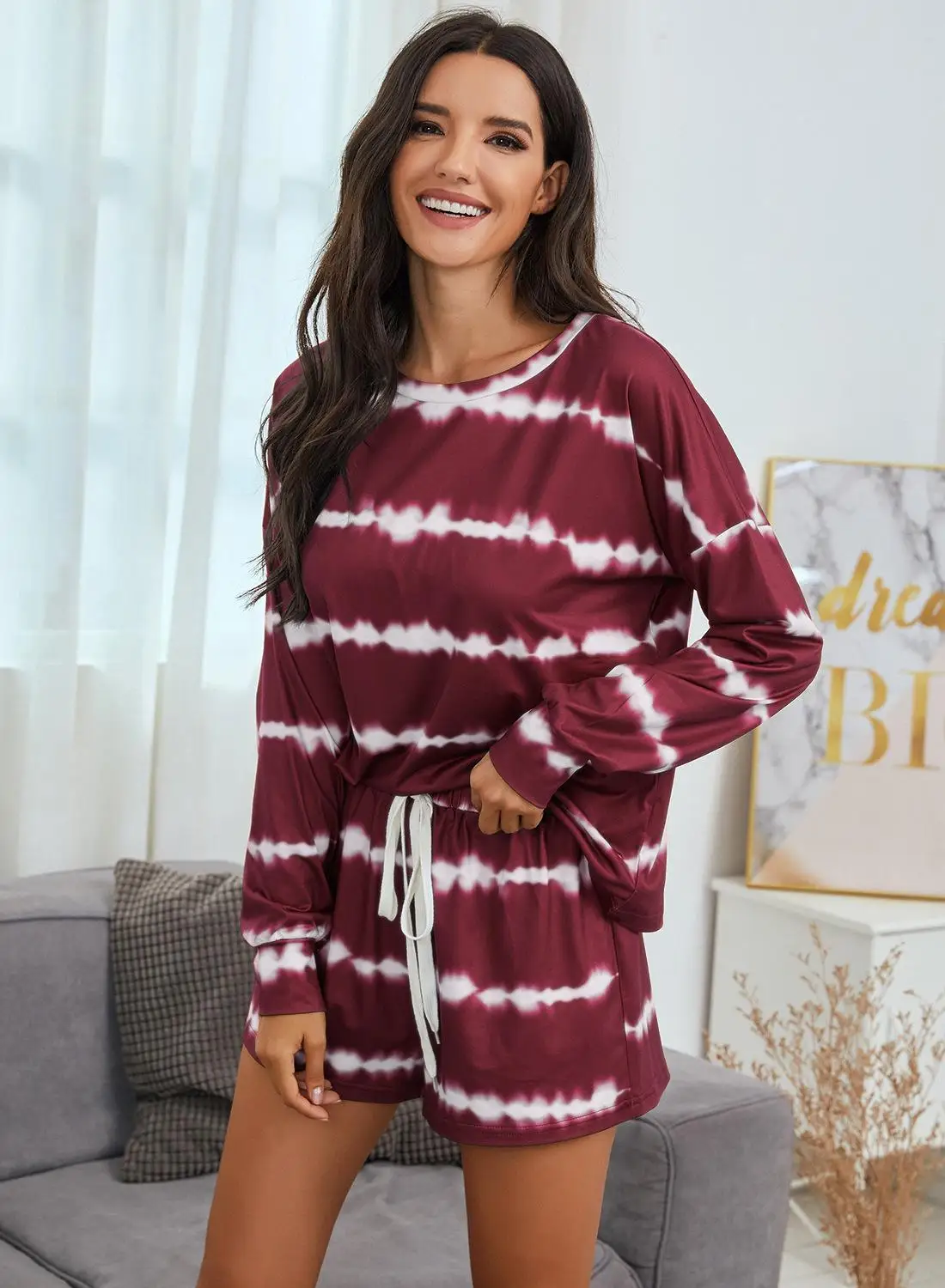 

Женский домашний костюм, футболка и шорты, весна-осень, черные, синие, красные повседневные свободные пуловеры с круглым вырезом и длинными ...