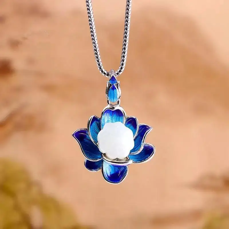 

Dan Elegant Cloisonne S925 Sterling Silver Hetian Jade Lotus Seedpod Pendant Vintage Lotus Necklace Clavicle Chain Gift
